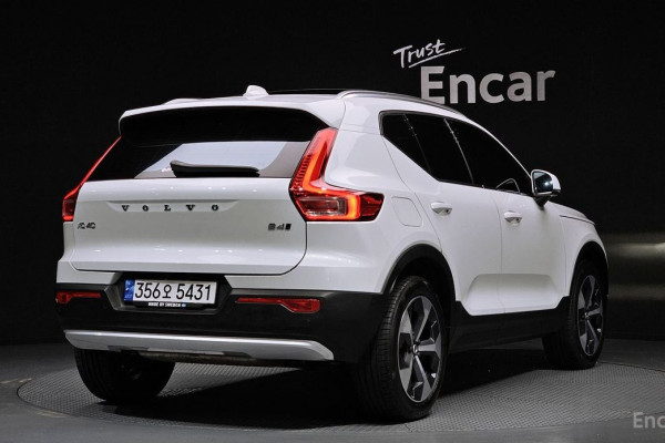 2022 Volvo XC40 с пробегом 26 161 км