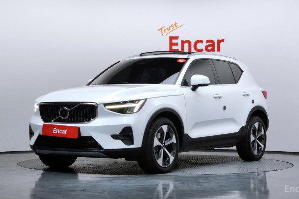 2023 Volvo XC40 с пробегом 21 905 км