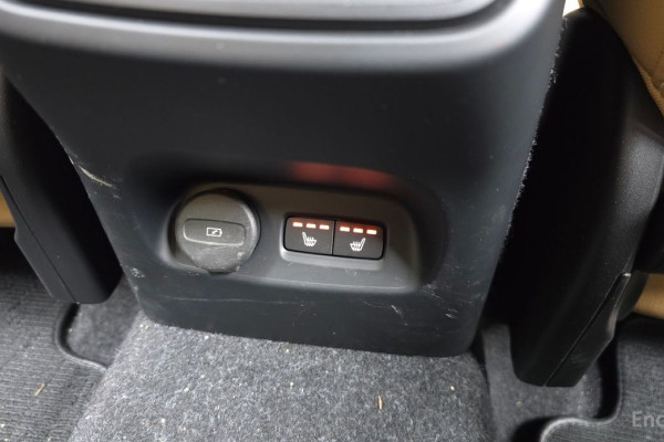 2021 Volvo XC40 с пробегом 29 419 км