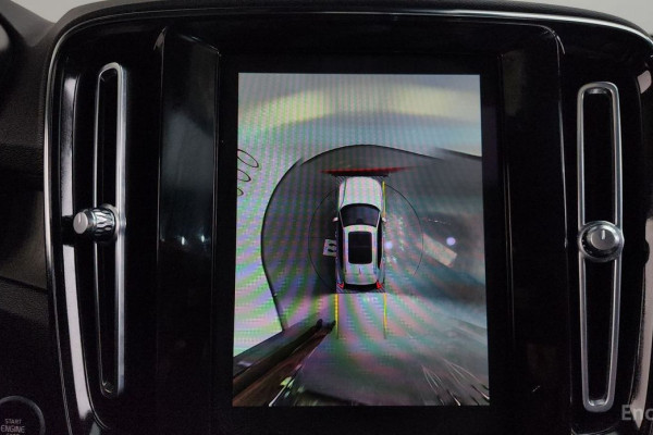 2023 Volvo XC40 с пробегом 21 905 км