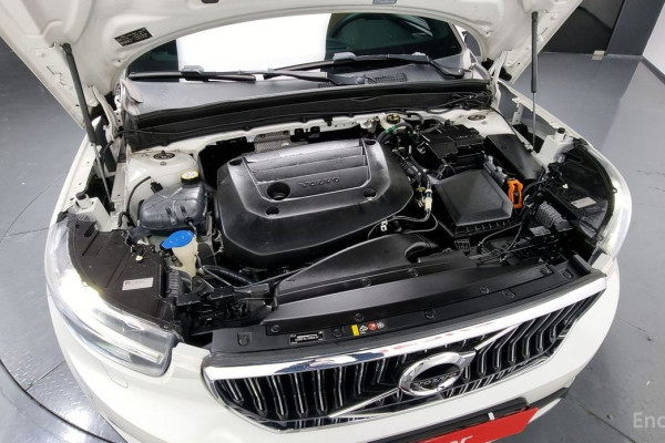 2021 Volvo XC40 с пробегом 54 224 км