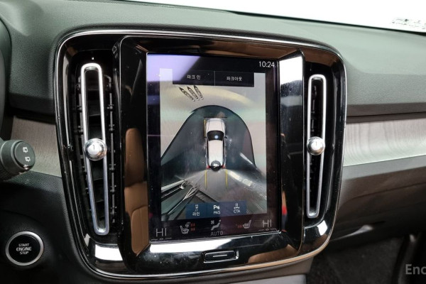 2021 Volvo XC40 с пробегом 54 224 км