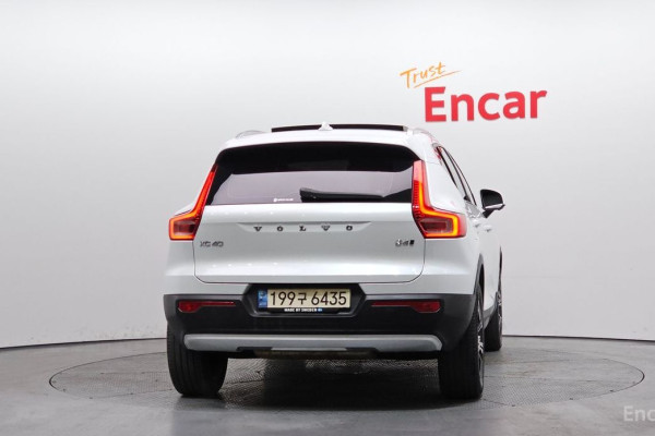 2022 Volvo XC40 с пробегом 118 700 км