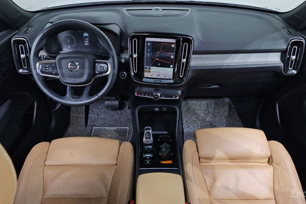 2022 Volvo XC40 с пробегом 118 700 км