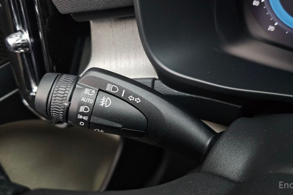 2024 Volvo XC40 с пробегом 35 661 км