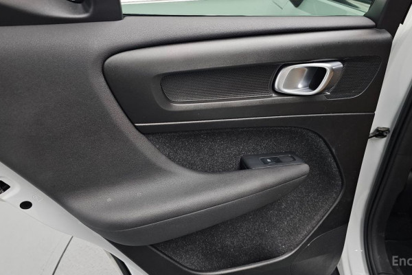 2019 Volvo XC40 с пробегом 49 950 км