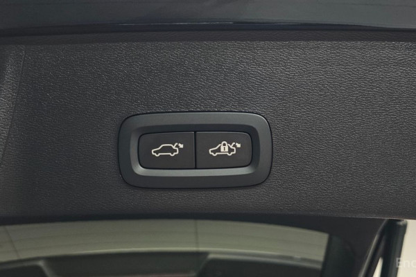 2024 Volvo XC40 с пробегом 35 661 км