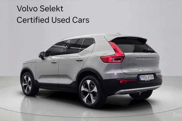 2024 Volvo XC40 с пробегом 44 215 км