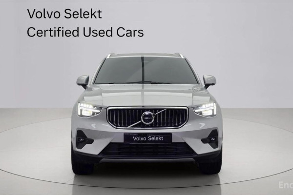 2024 Volvo XC40 с пробегом 44 215 км