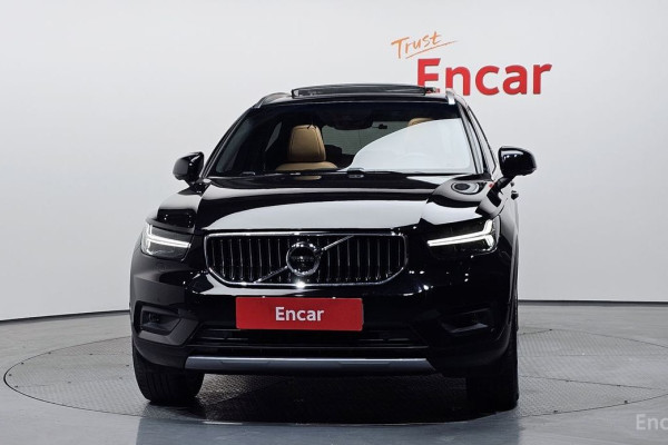 2021 Volvo XC40 с пробегом 38 236 км