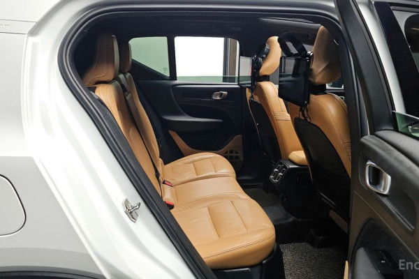 2020 Volvo XC40 с пробегом 78 175 км