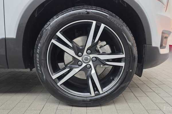 2021 Volvo XC40 с пробегом 23 125 км