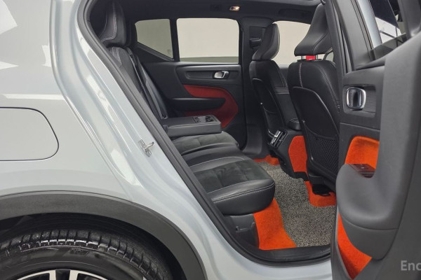 2021 Volvo XC40 с пробегом 23 125 км