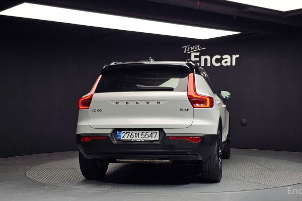 2020 Volvo XC40 с пробегом 31 190 км