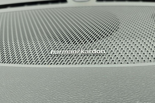 2024 Volvo XC40 с пробегом 44 215 км