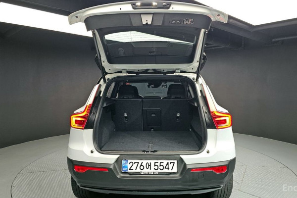 2020 Volvo XC40 с пробегом 31 190 км