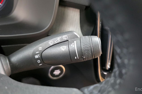 2022 Volvo XC40 с пробегом 31 720 км