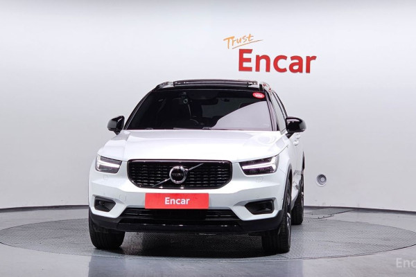 2019 Volvo XC40 с пробегом 44 733 км