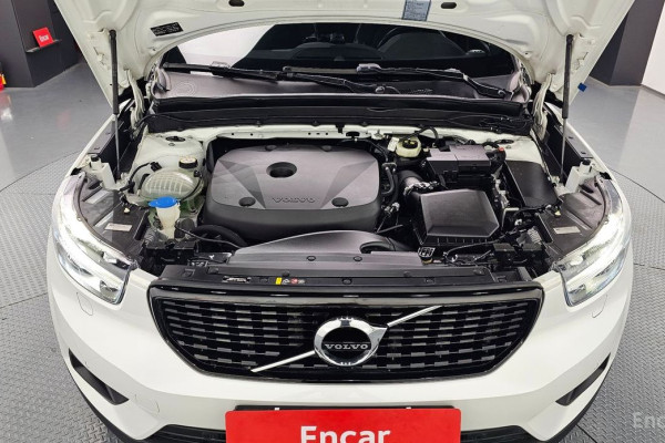 2019 Volvo XC40 с пробегом 44 733 км