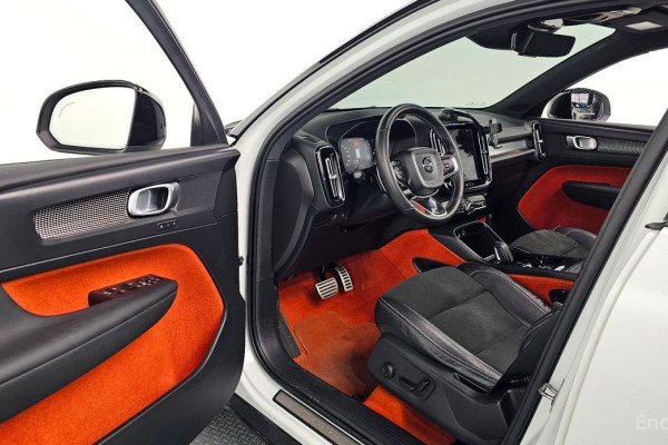 2019 Volvo XC40 с пробегом 44 733 км