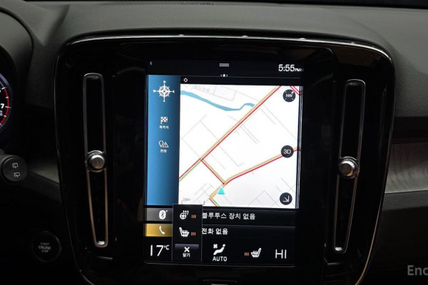 2021 Volvo XC40 с пробегом 63 855 км