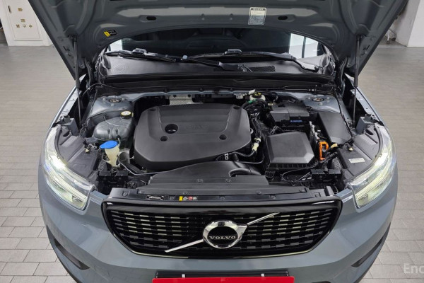 2021 Volvo XC40 с пробегом 96 932 км