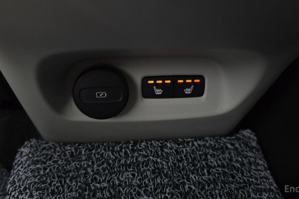 2024 Volvo XC40 с пробегом 5 908 км