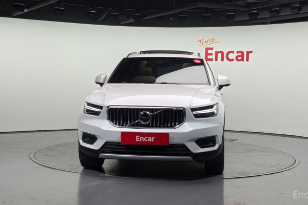 2020 Volvo XC40 с пробегом 58 754 км