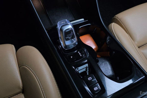 2020 Volvo XC40 с пробегом 58 754 км