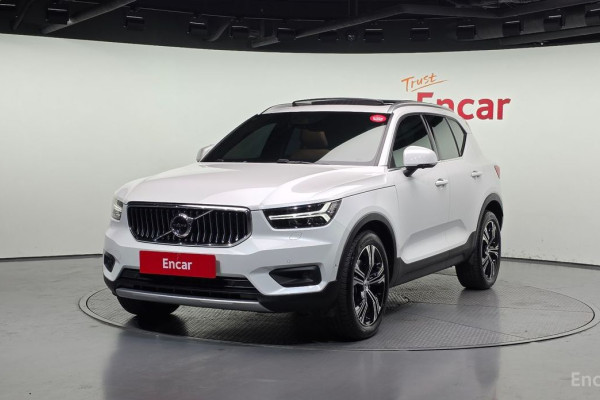 2020 Volvo XC40 с пробегом 58 754 км