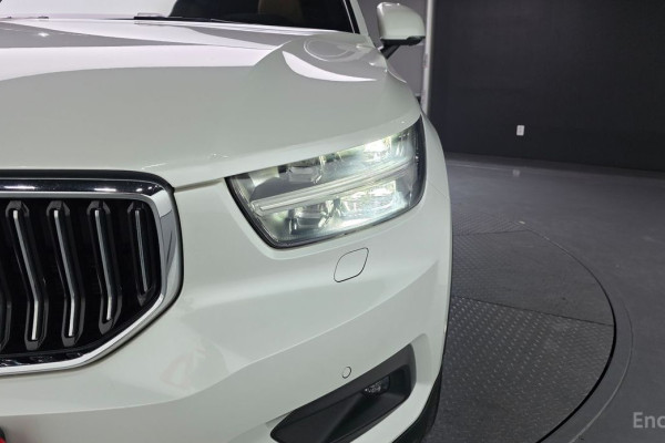 2020 Volvo XC40 с пробегом 58 754 км