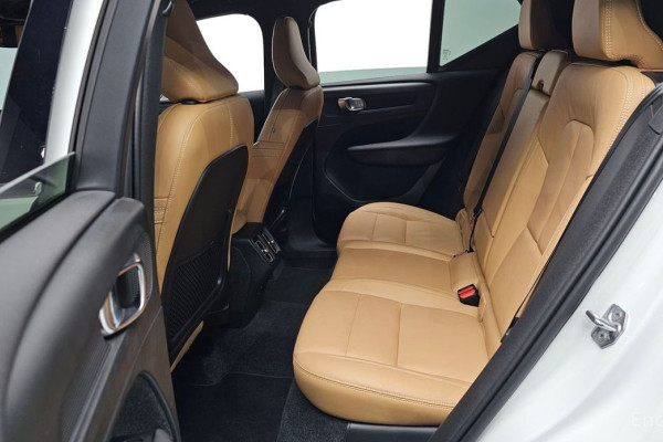 2021 Volvo XC40 с пробегом 25 669 км