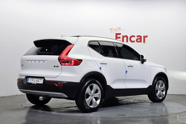 2020 Volvo XC40 с пробегом 80 968 км