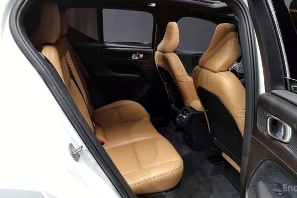 2019 Volvo XC40 с пробегом 66 568 км