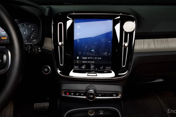 2019 Volvo XC40 с пробегом 66 568 км