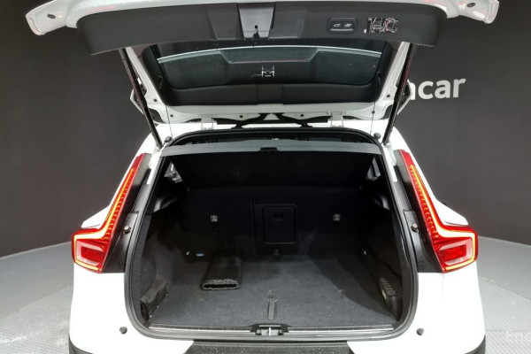 2019 Volvo XC40 с пробегом 66 568 км