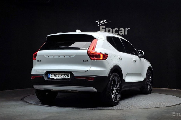 2020 Volvo XC40 с пробегом 37 210 км