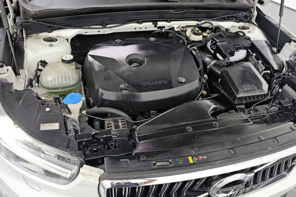 2019 Volvo XC40 с пробегом 123 185 км