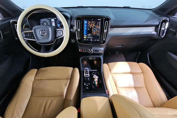 2019 Volvo XC40 с пробегом 123 185 км