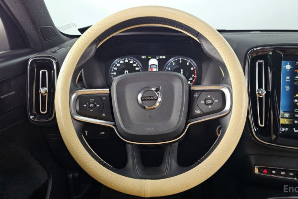 2019 Volvo XC40 с пробегом 123 185 км