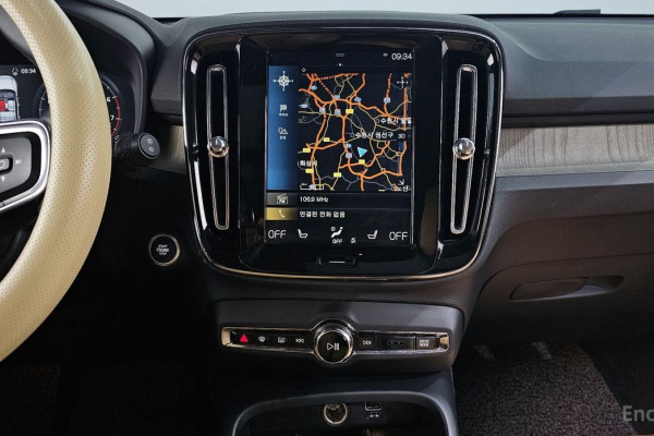 2019 Volvo XC40 с пробегом 123 185 км