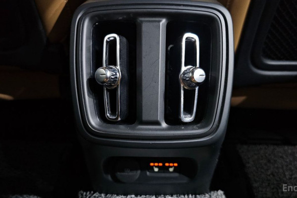 2019 Volvo XC40 с пробегом 123 185 км