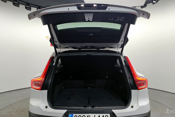 2019 Volvo XC40 с пробегом 123 185 км