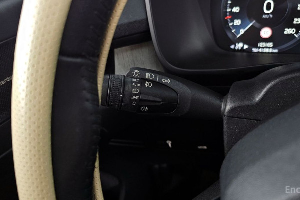 2019 Volvo XC40 с пробегом 123 185 км