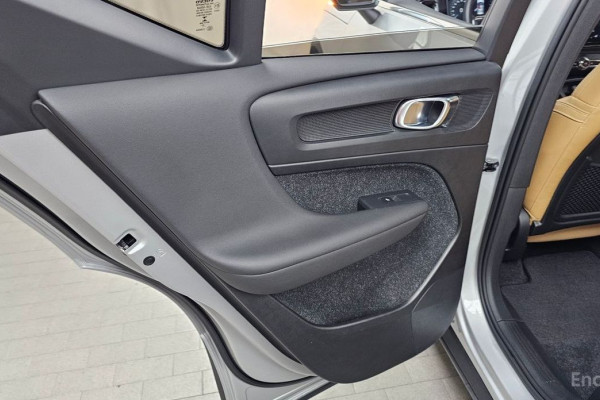 2019 Volvo XC40 с пробегом 16 206 км