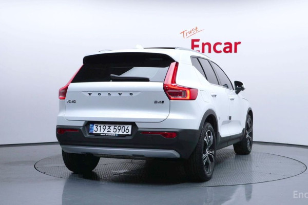 2021 Volvo XC40 с пробегом 51 721 км