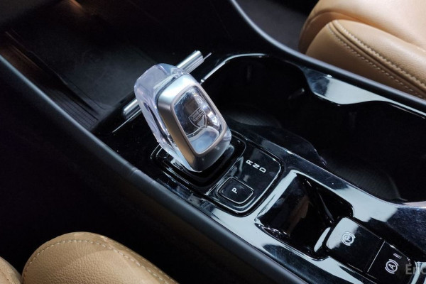 2021 Volvo XC40 с пробегом 51 721 км