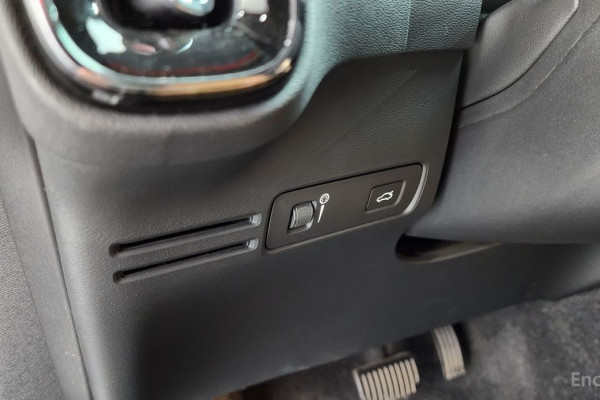 2021 Volvo XC40 с пробегом 51 721 км