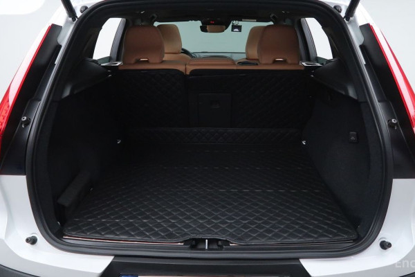 2021 Volvo XC40 с пробегом 34 732 км