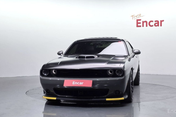 2019 Dodge Challenger с пробегом 27 442 км